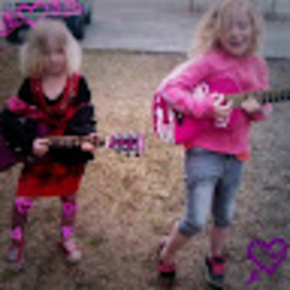joanieishere